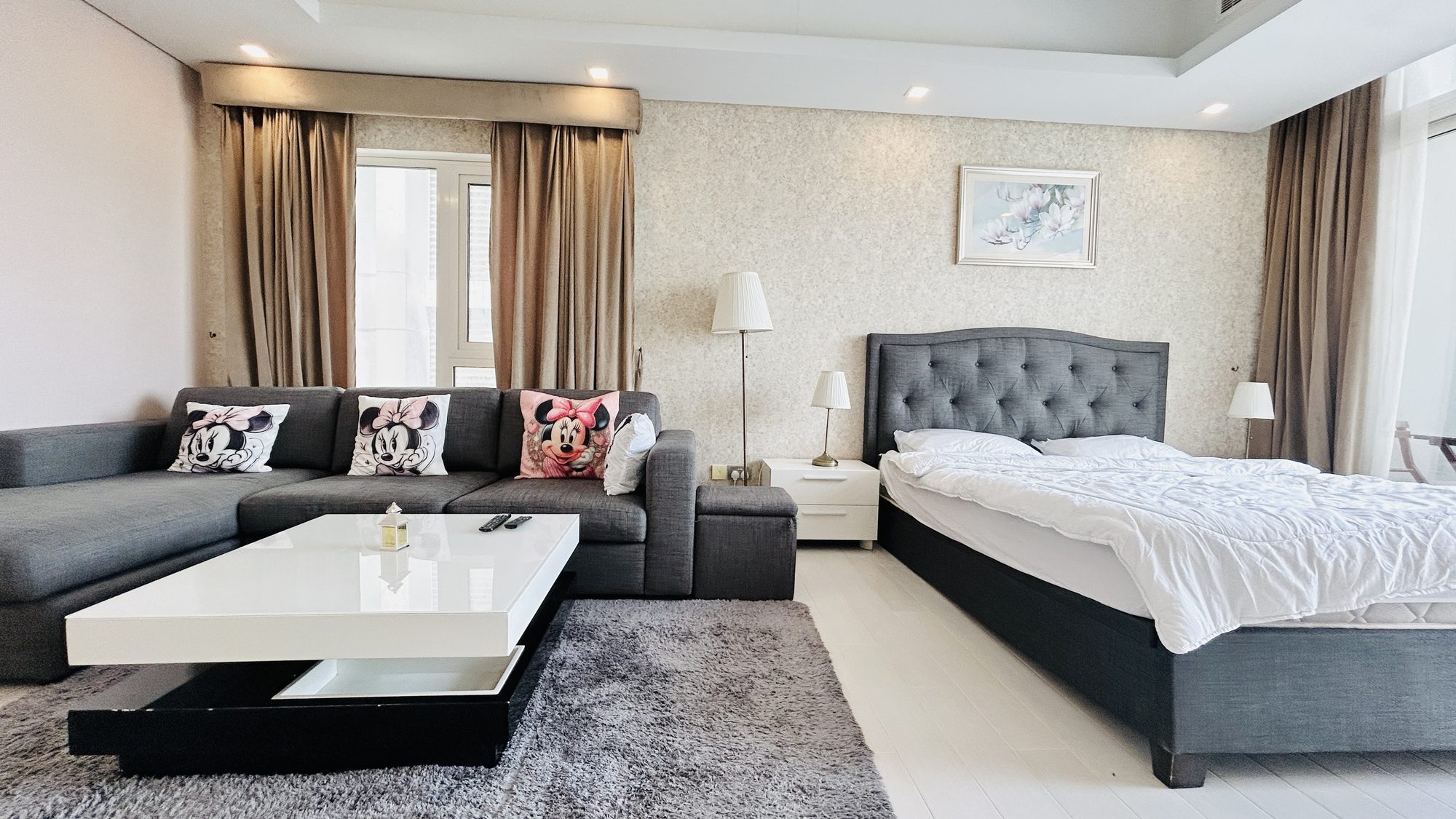 Fully-Furnished Studio Apartment with Balcony