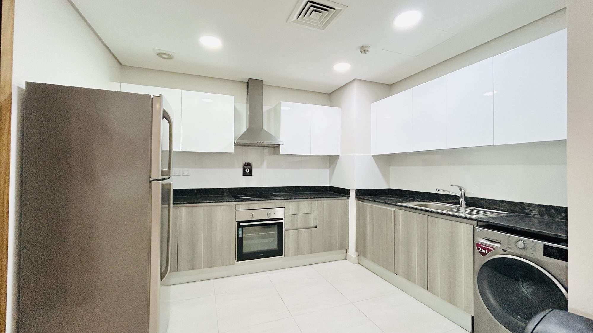 Two-Bedroom Apartment with Pool and Gym