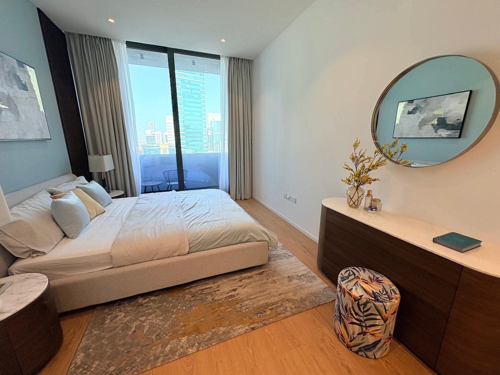 One-Bedroom Apartment with Two Bathrooms and Balcony