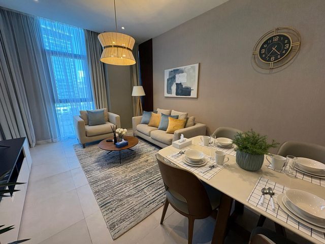 One-Bedroom Apartment with Two Bathrooms and Balcony