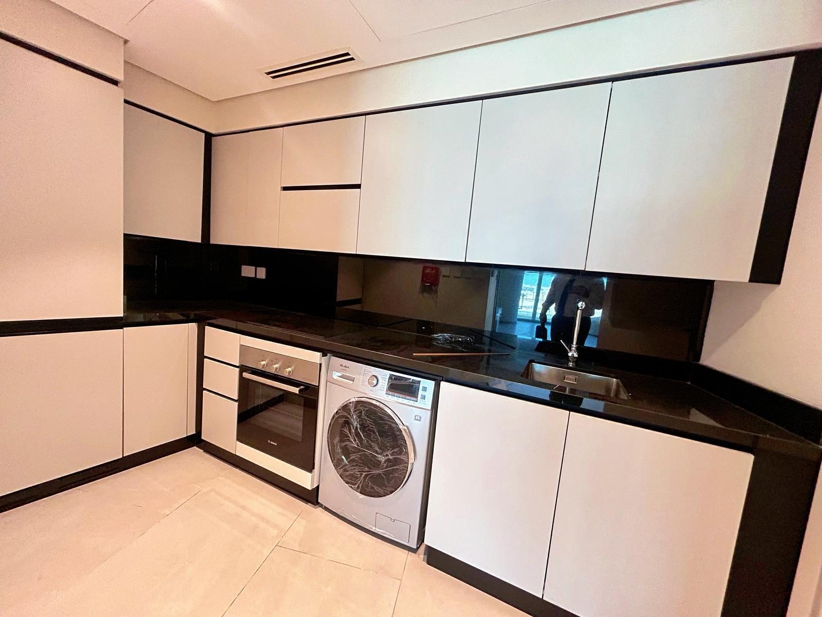 One-Bedroom Flat with Gym and Pool Access