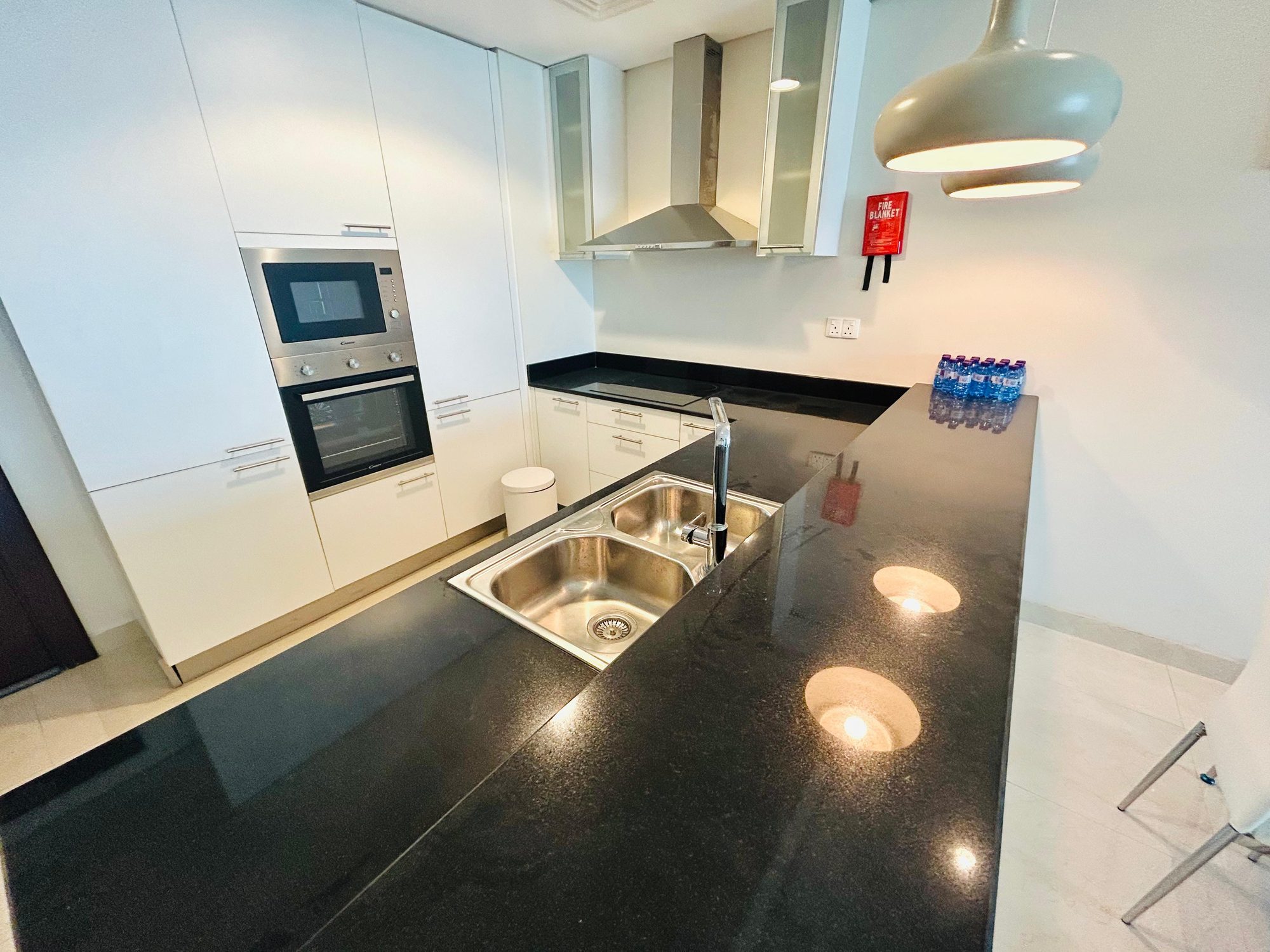 One Bedroom Apartment with Balcony and Pool