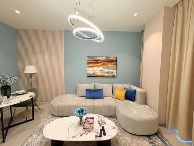 One Bedroom Apartment with Two Bathrooms