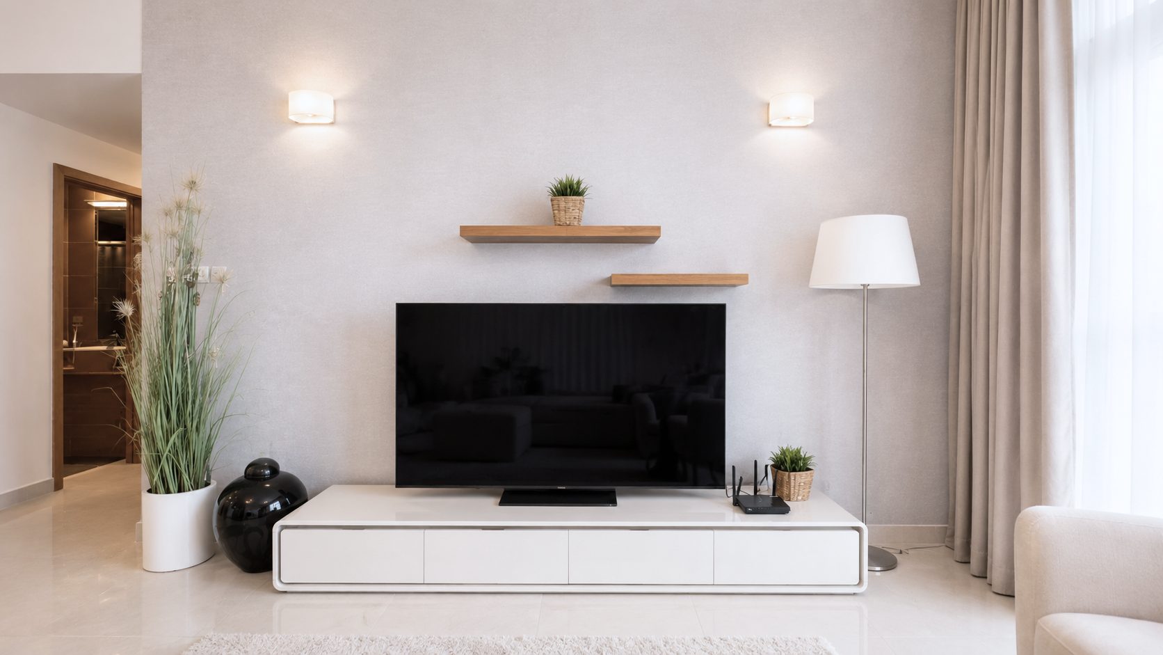 2-Bedroom Apartment with Pool and Gym Access