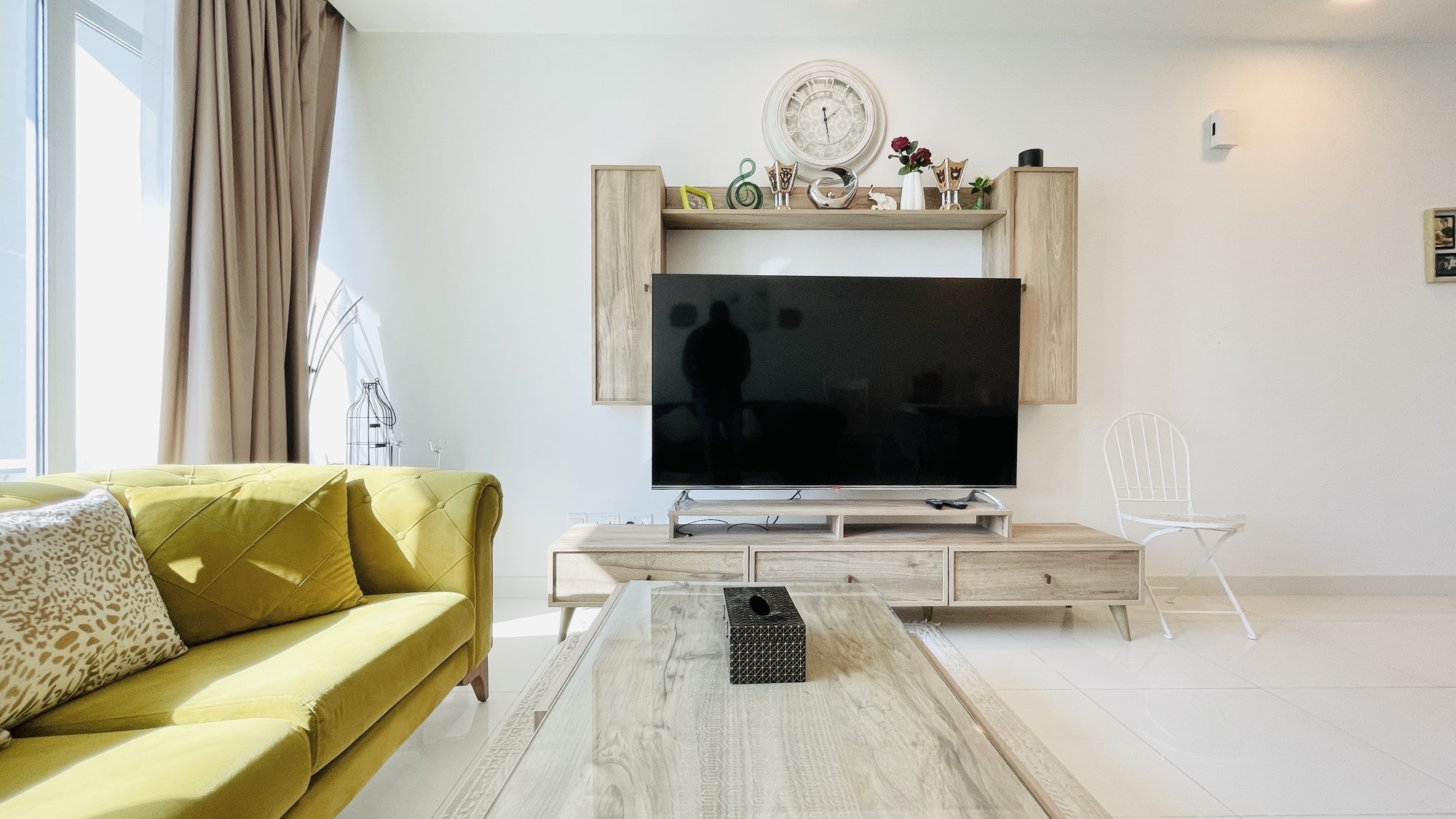Two-Bedroom Apartment with Pool and Gym