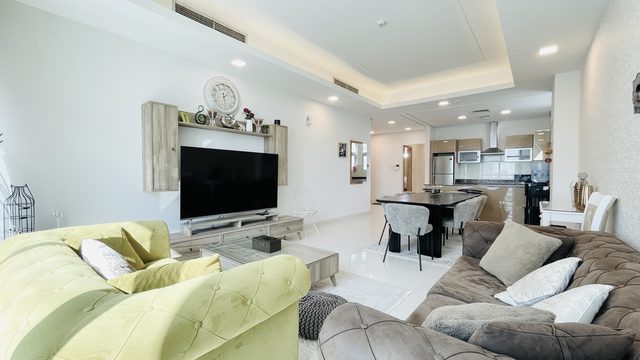 Two-Bedroom Apartment with Pool and Gym