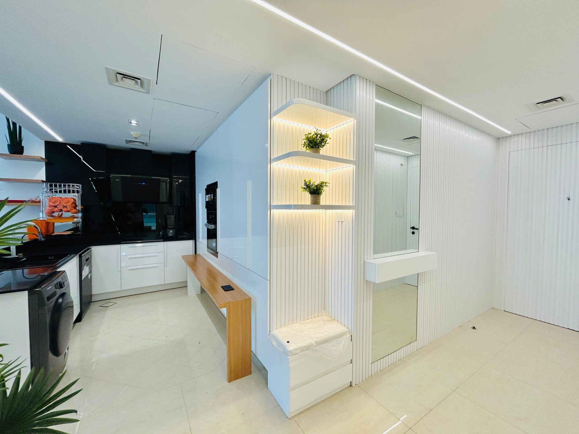 Two-Bedroom Apartment with Parking and Gym