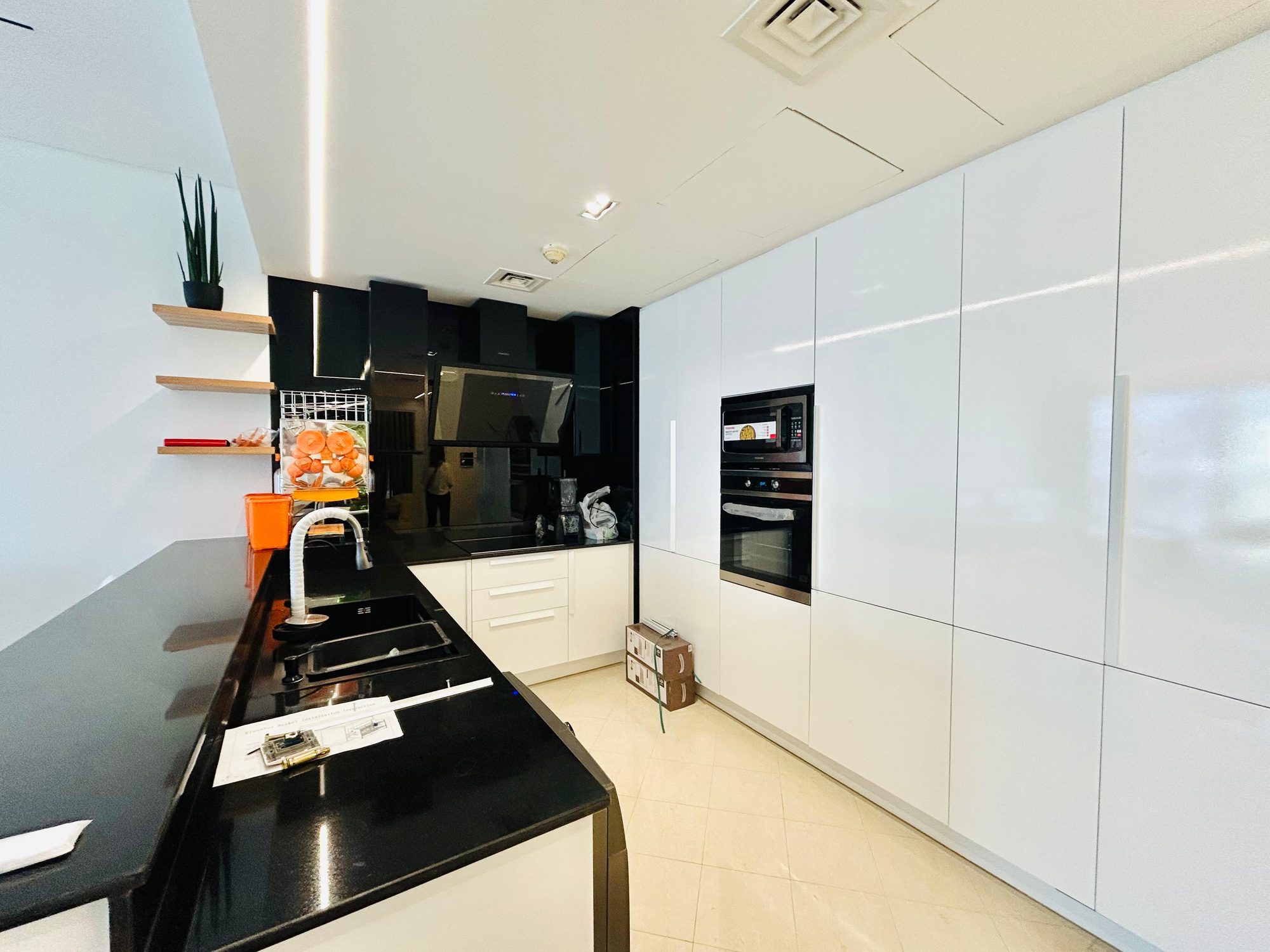 Two-Bedroom Apartment with Parking and Gym