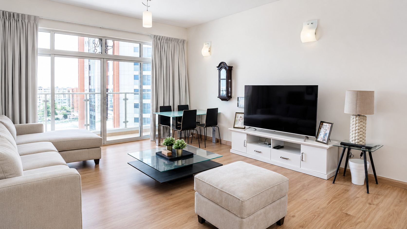 Two-Bedroom Apartment with Pool and Gym Access