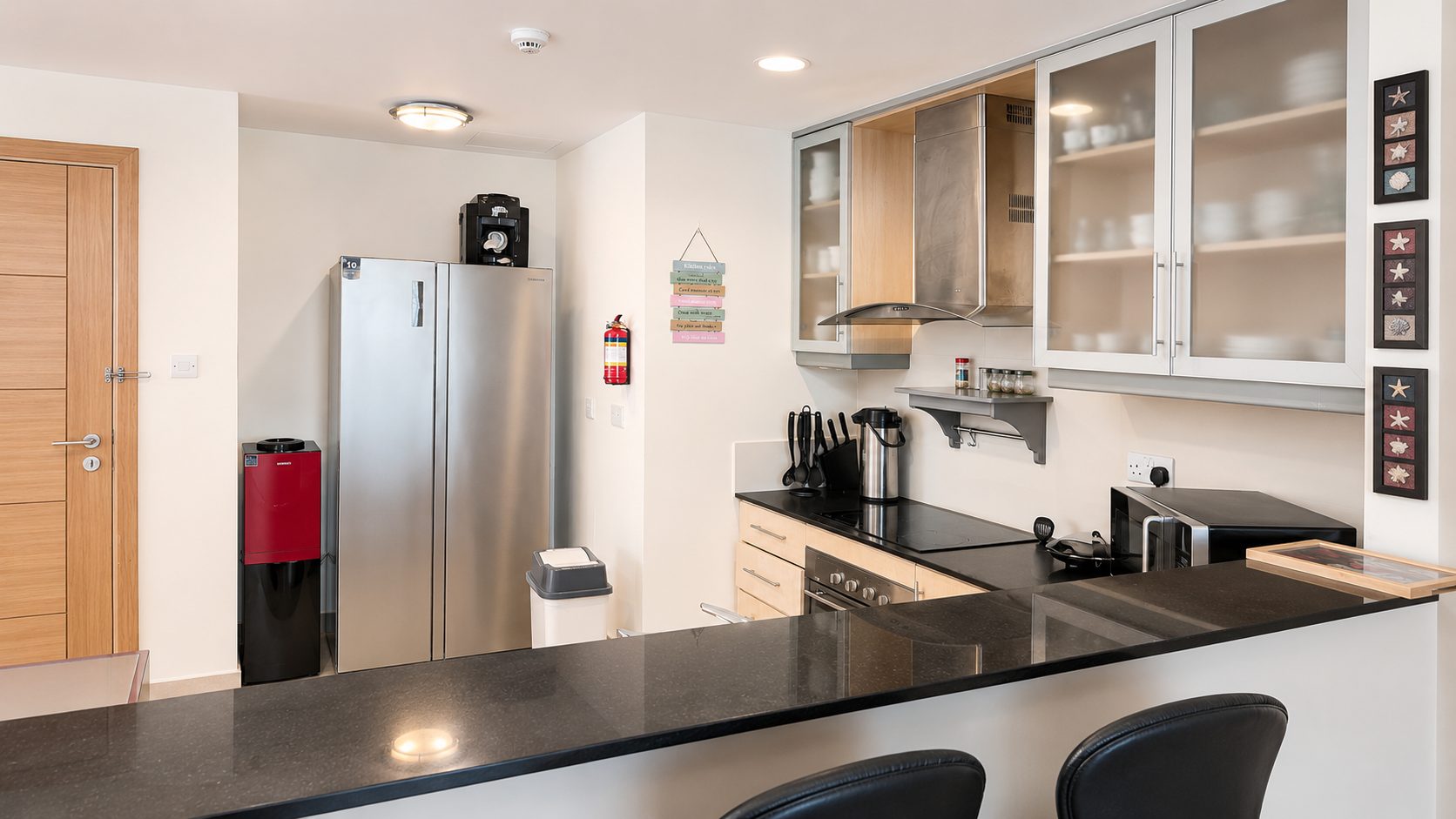 Two-Bedroom Apartment with Pool and Gym Access