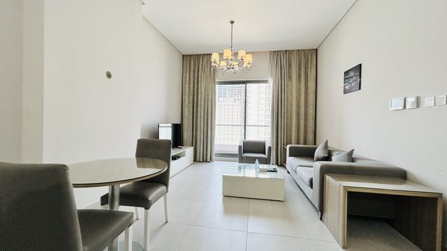 One-Bedroom Apartment with Two Bathrooms and Balcony