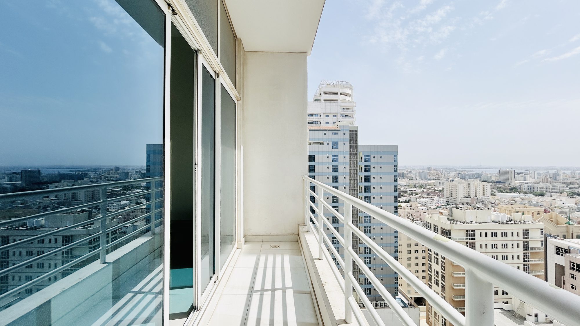 Three-Bedroom Apartment with Pool and Gym