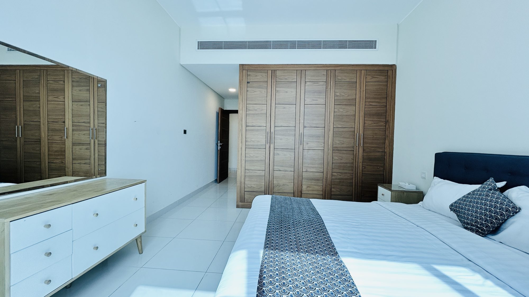 Three-Bedroom Apartment with Pool and Gym