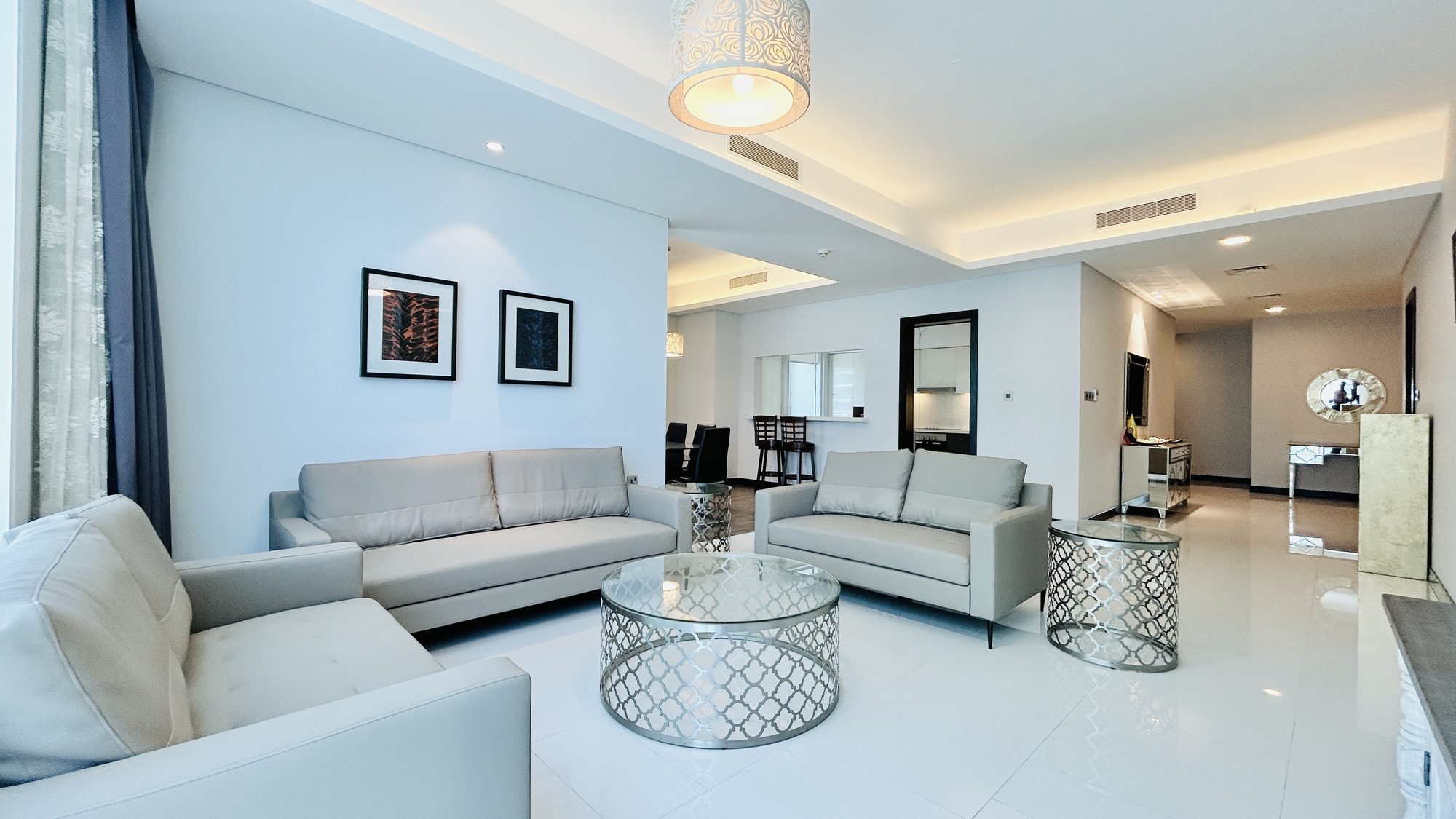 Two-Bedroom Apartment with Pool and Gym Access