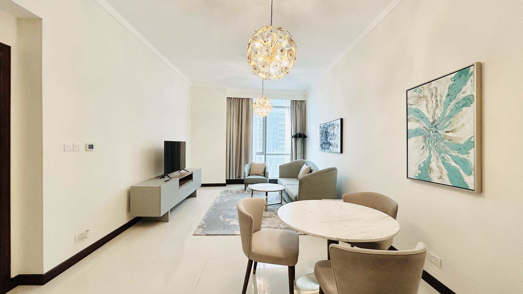 One-Bedroom Apartment with Two Bathrooms in Juffair