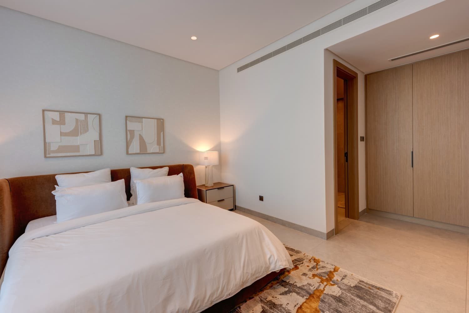 One-Bedroom Flat with Water Views