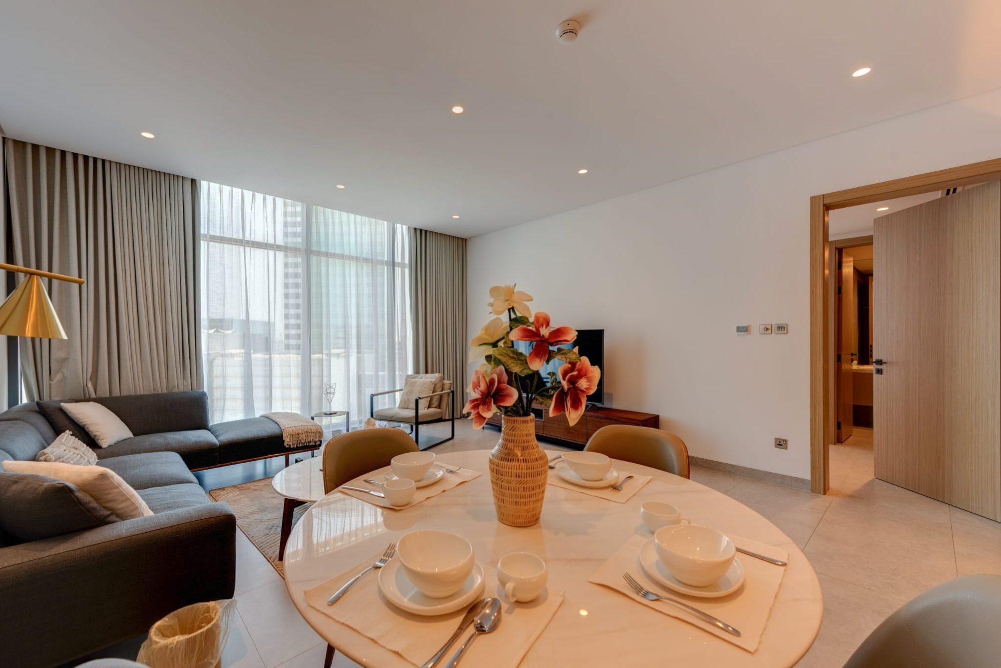 One-Bedroom Flat with Water Views