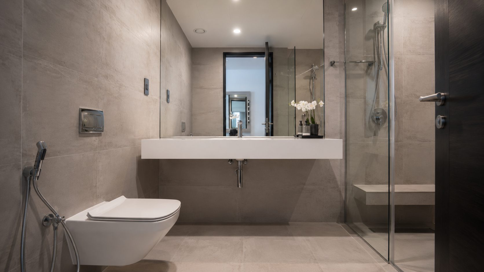 Two-Bedroom Apartment, Three Bathrooms, Seef
