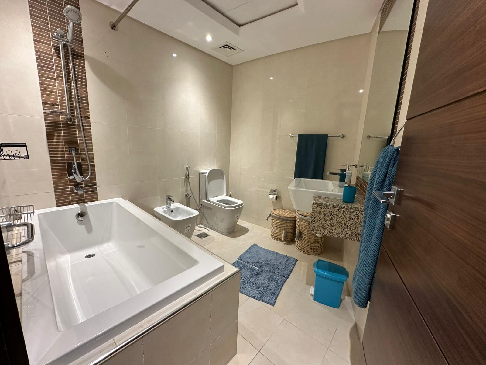 2-Bedroom Flat with Water Views and Pool