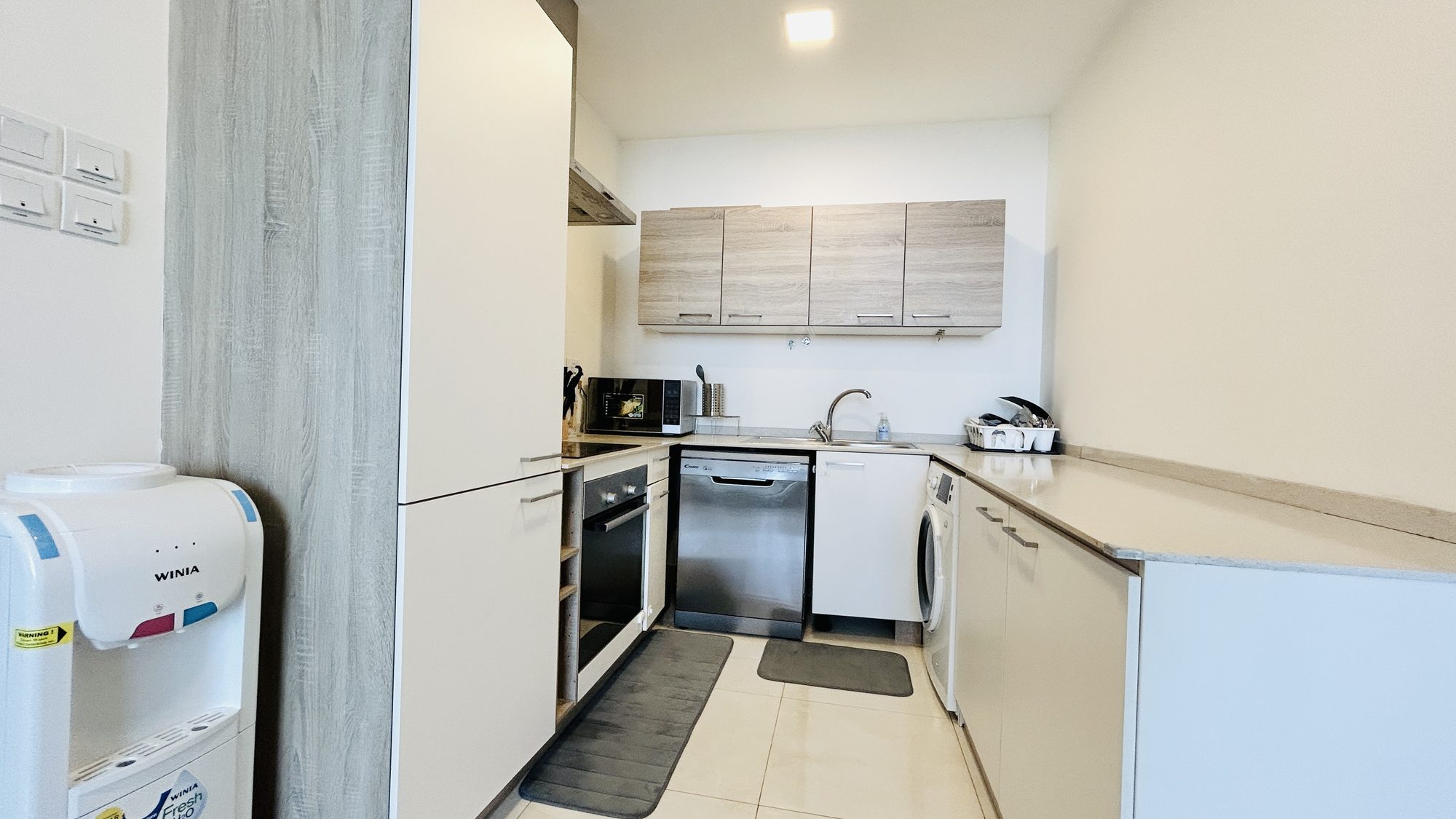 One-Bedroom Apartment with Balcony and Pool