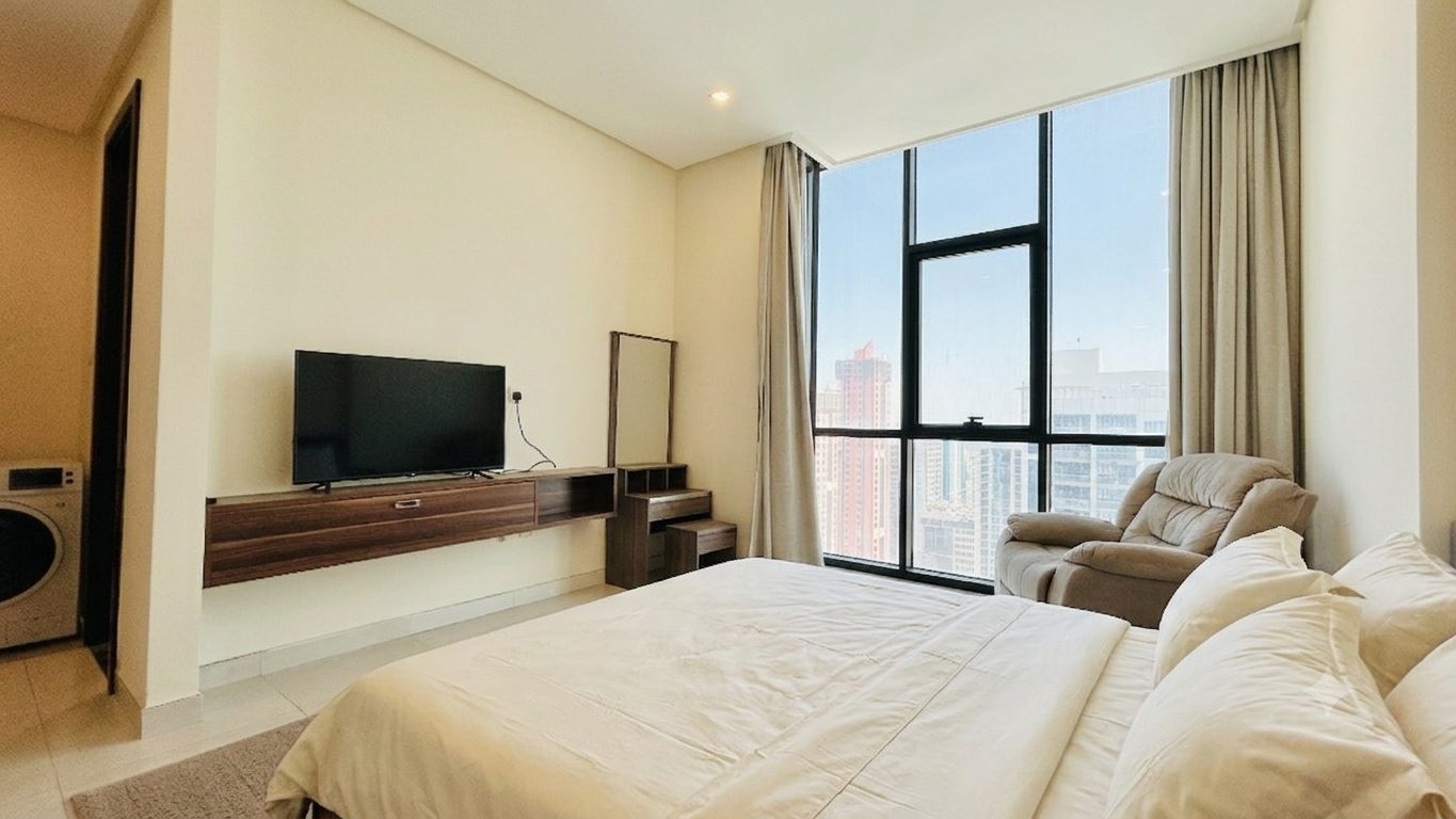 Fully Furnished Studio with Pool and Gym