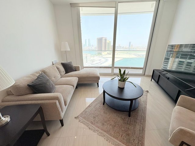 2 Bedroom Apartment with Water Views and Pool