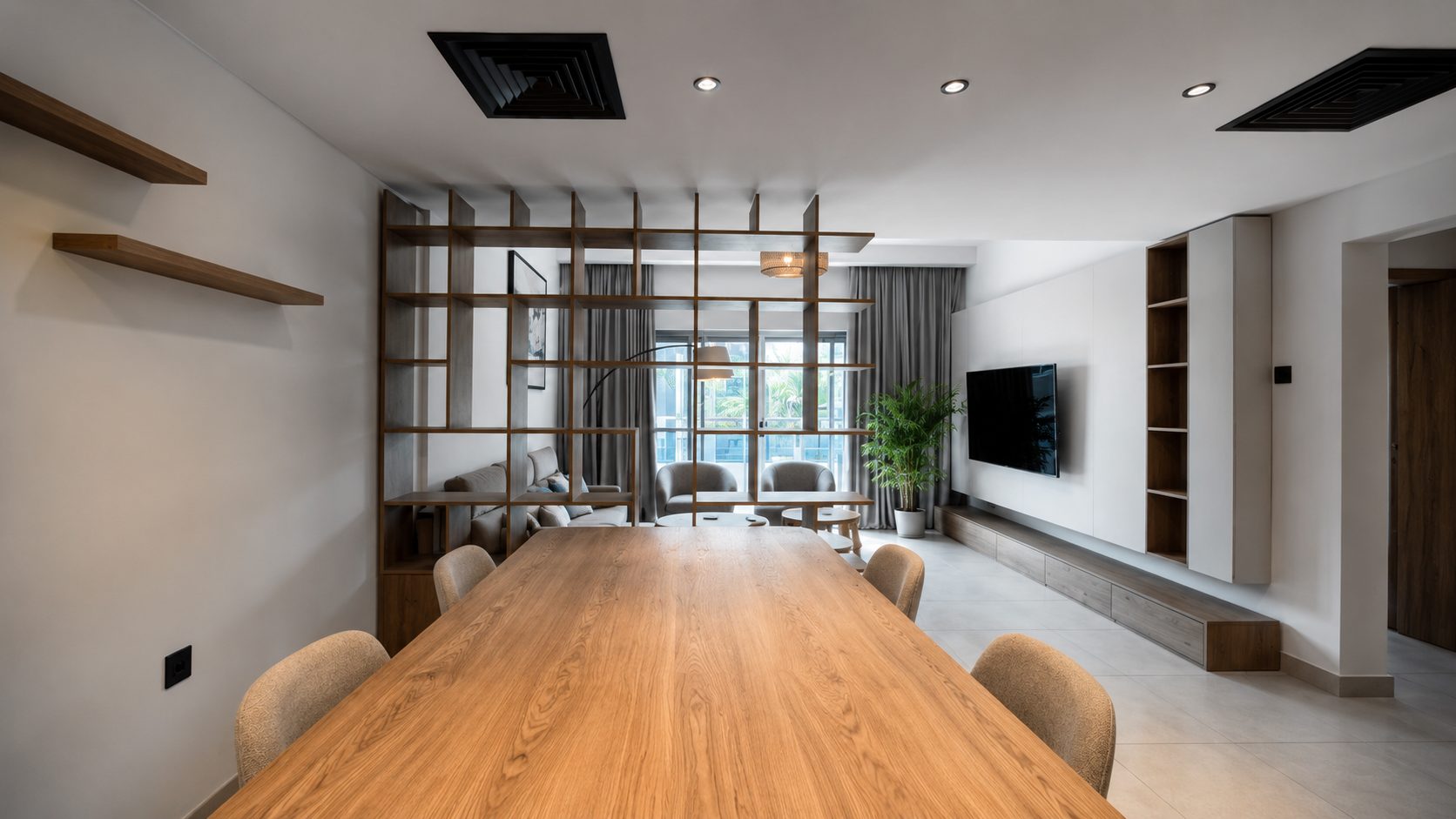 3-Bedroom Apartment with Pool and Gym Access