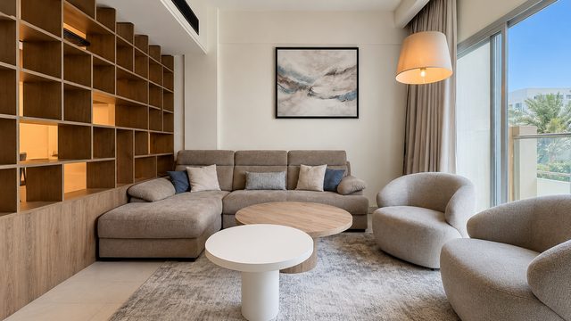 3-Bedroom Apartment with Pool and Gym Access