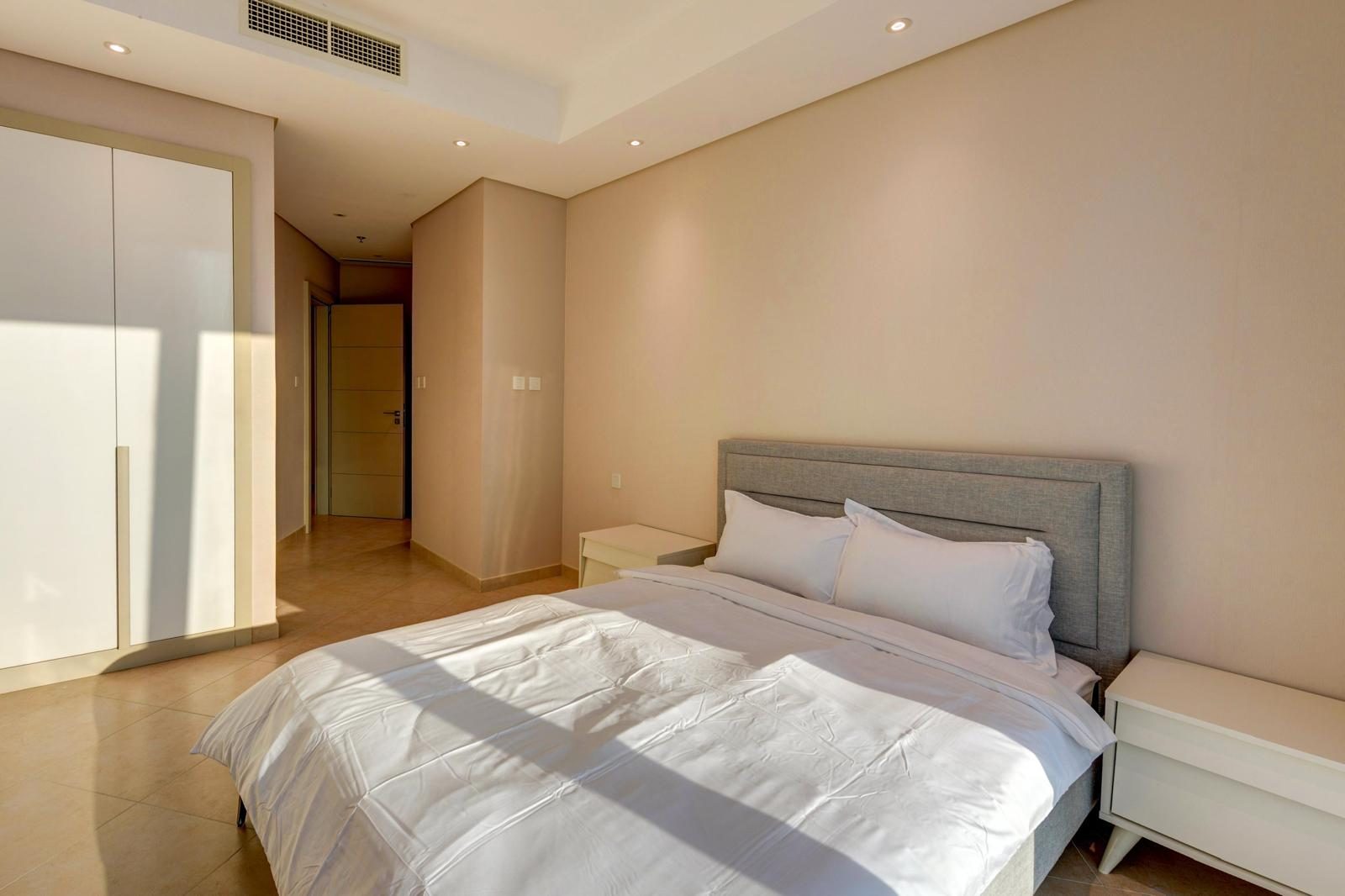 Three-Bedroom Flat with Maid's Room and Pool