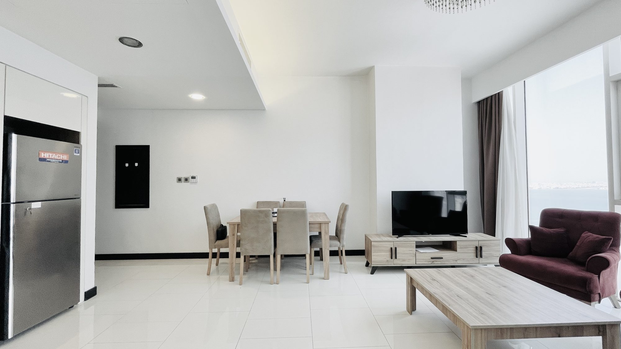 One-Bedroom Apartment with Pool and Gym