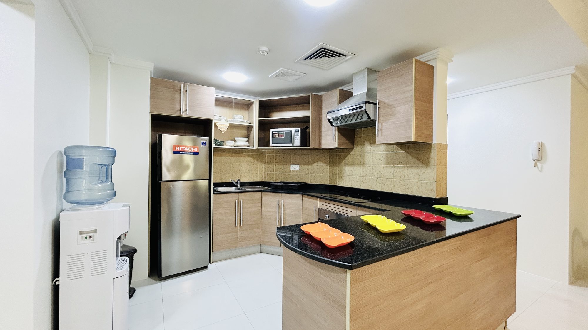 One-Bedroom Apartment with Two Bathrooms
