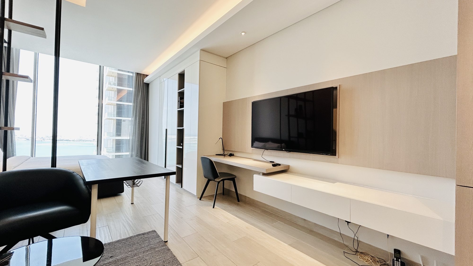 Fully-Furnished Studio Apartment with Gym and Pool