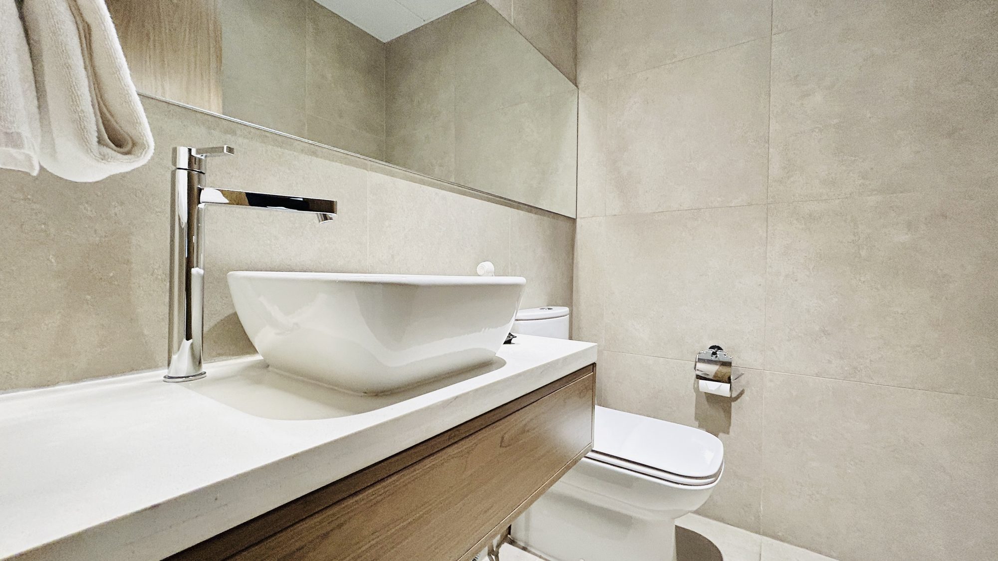 Three Bedroom Apartment, 146 sqm, Fully Furnished