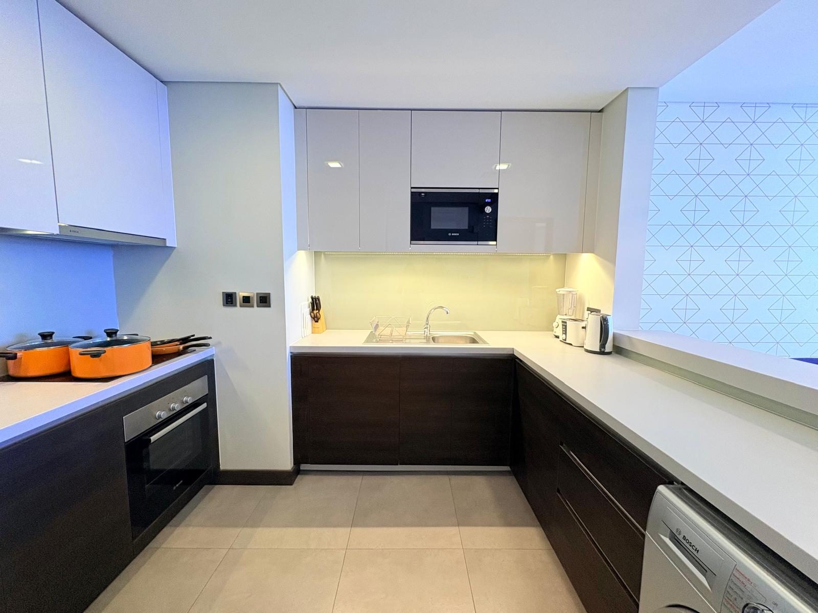 One-Bedroom Apartment with Two Bathrooms