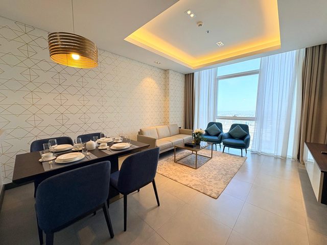 One-Bedroom Apartment with Two Bathrooms
