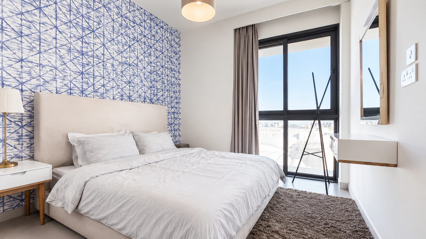 2 Bedroom Apartment with Pool Access