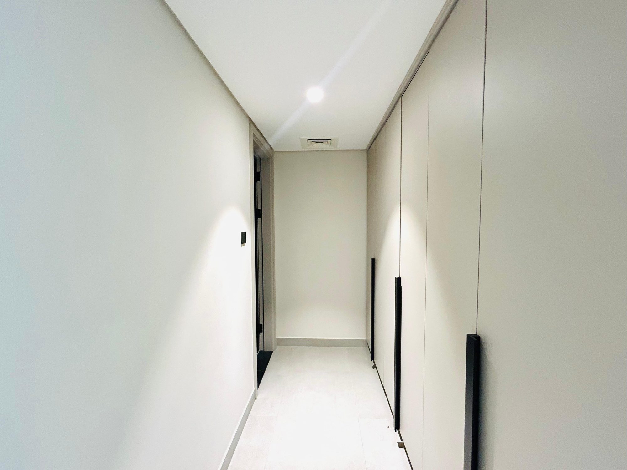 One Bedroom Apartment with Dual Bathrooms