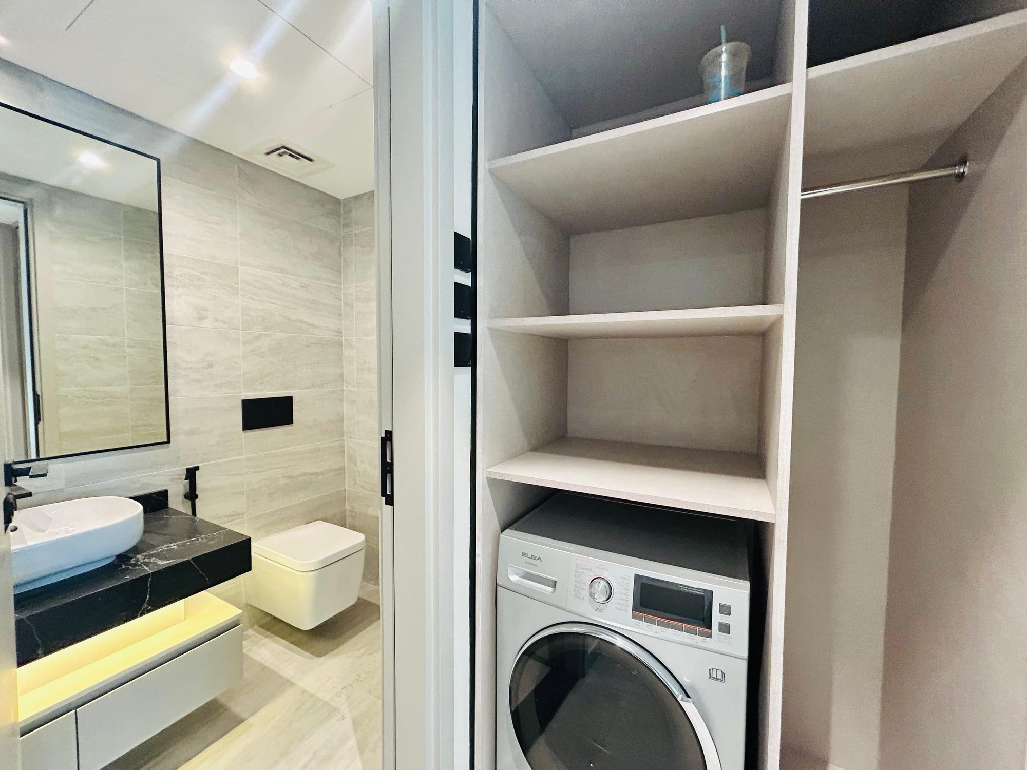 One Bedroom Apartment with Dual Bathrooms