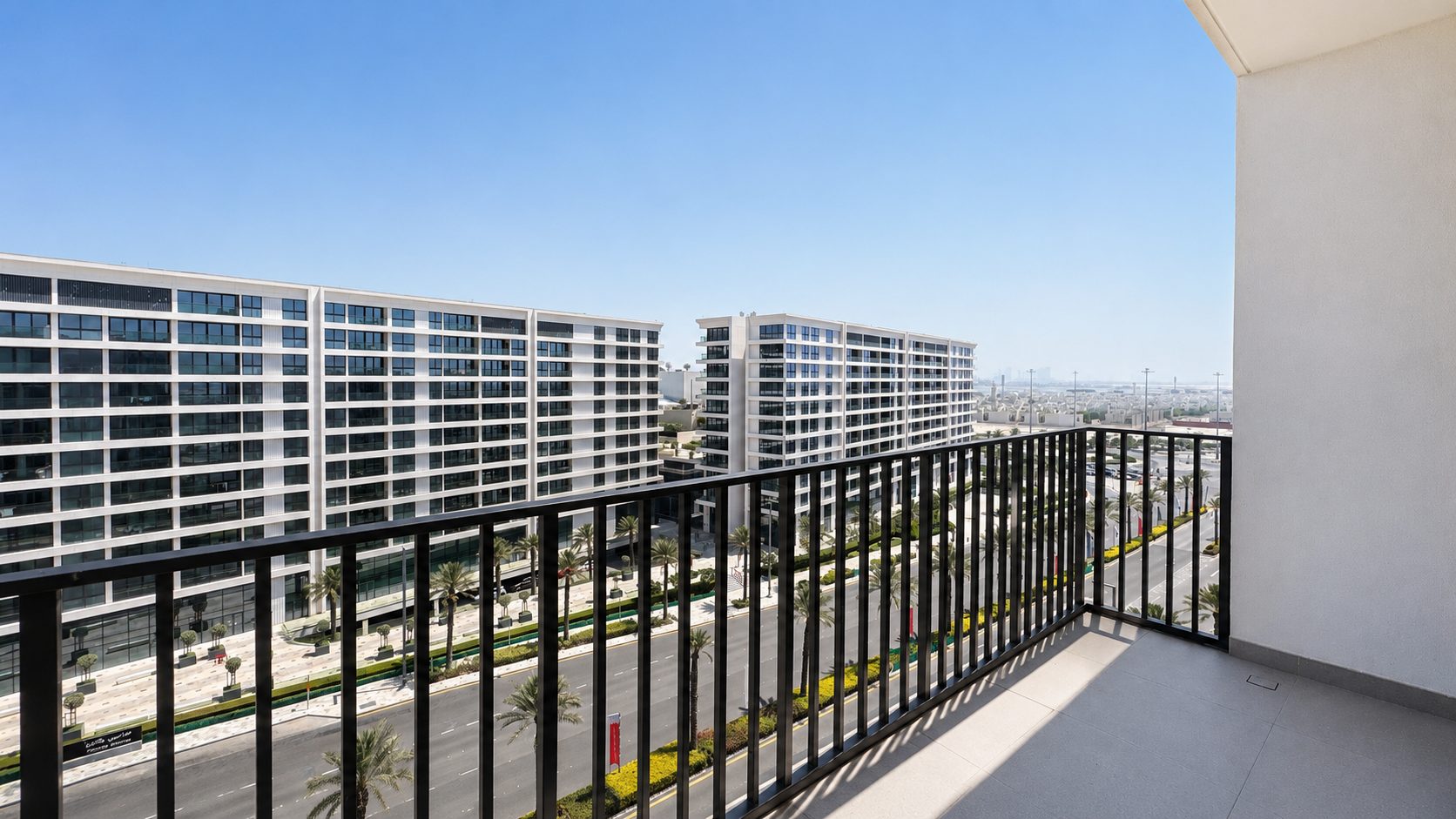Two Bedroom Apartment with Pool and Gym