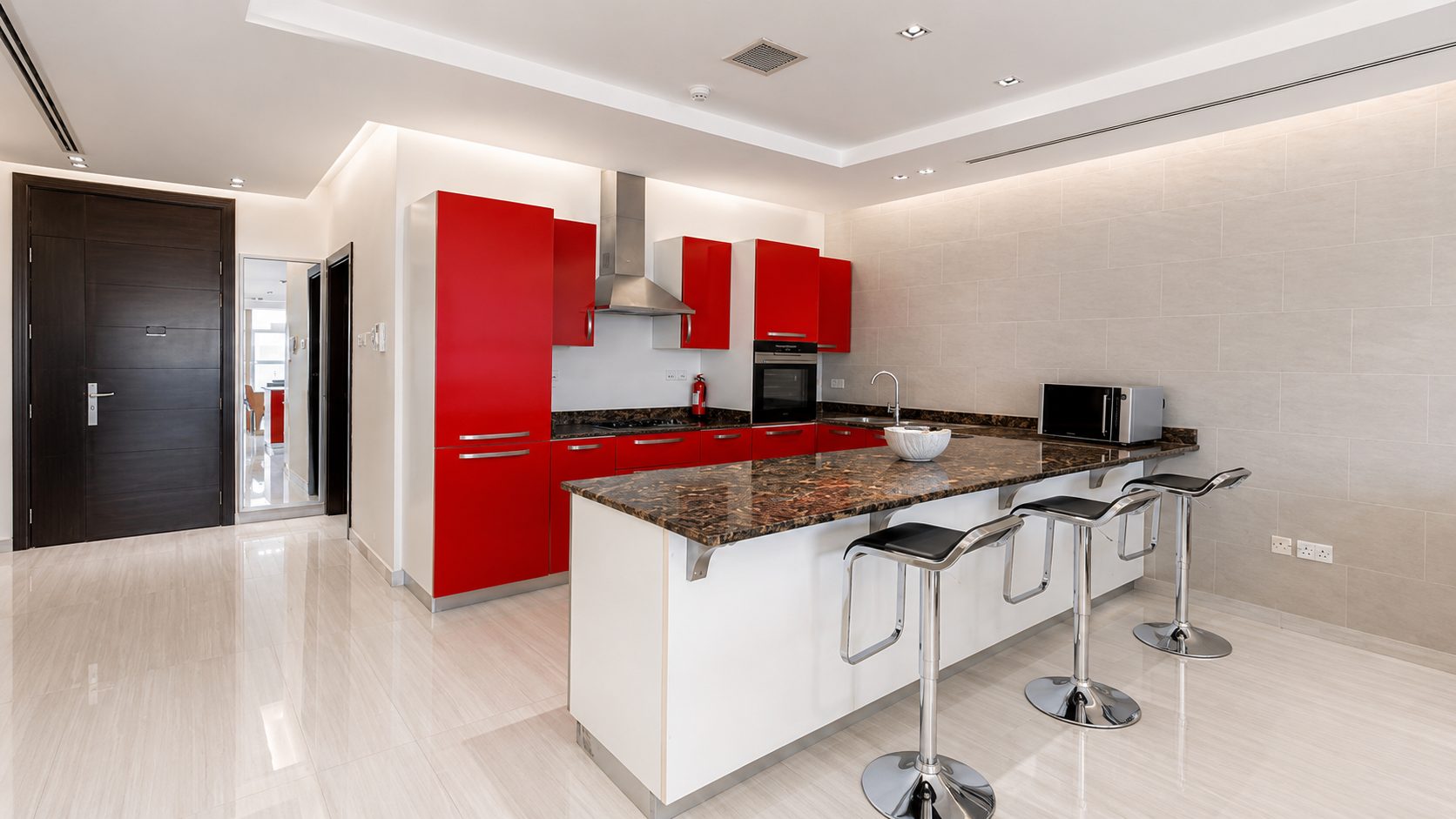 Three Bedroom Apartment with Waterfront Views