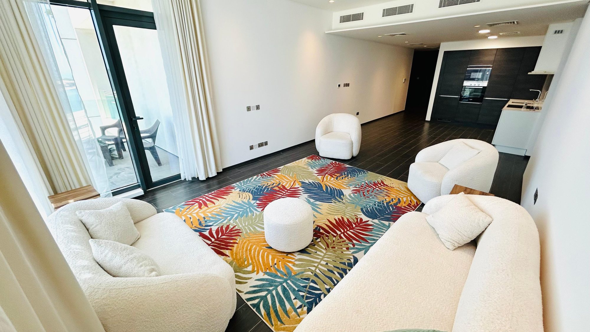 Two-Bedroom Apartment with Shared Pool and Gym
