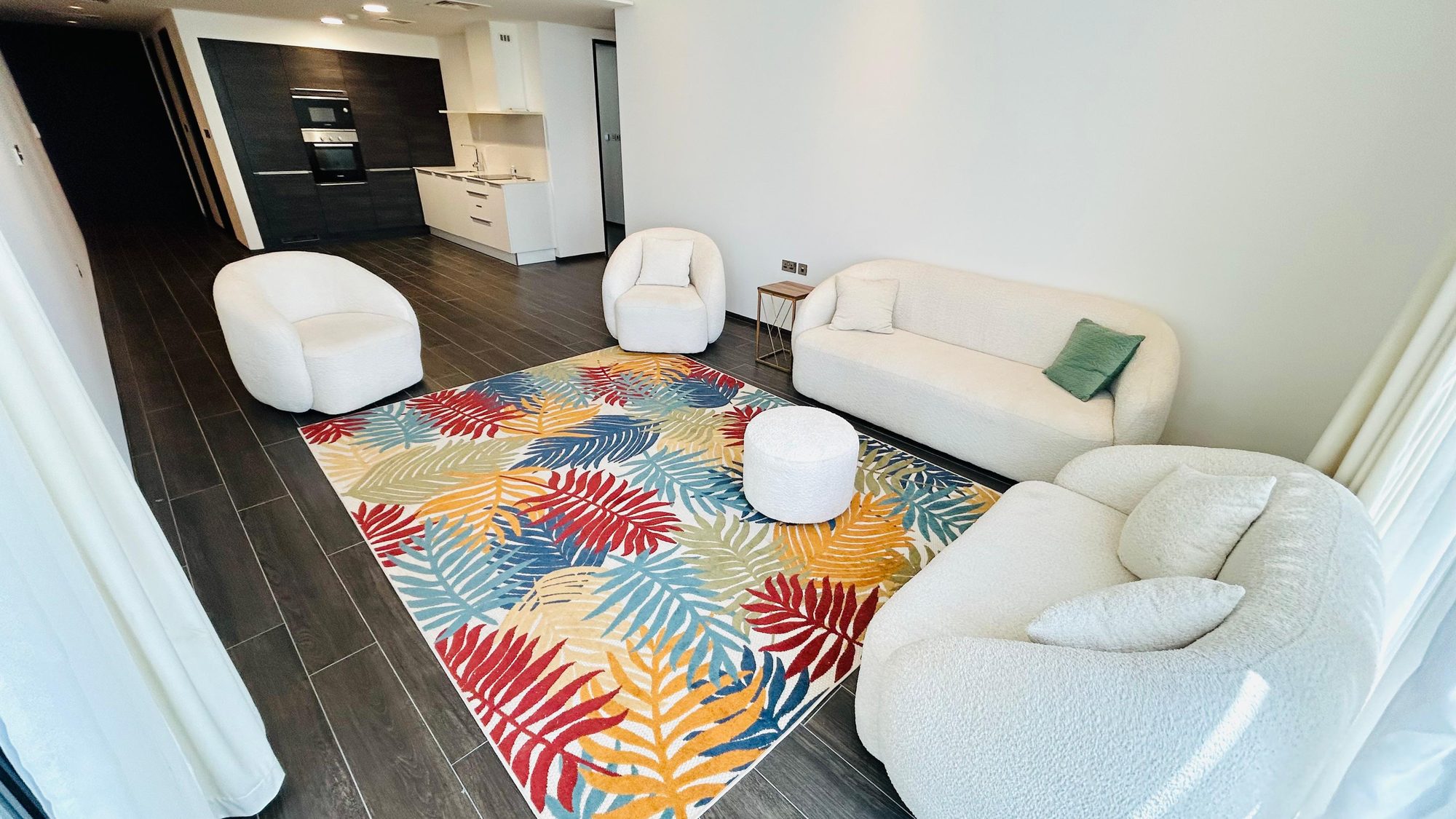 Two-Bedroom Apartment with Shared Pool and Gym