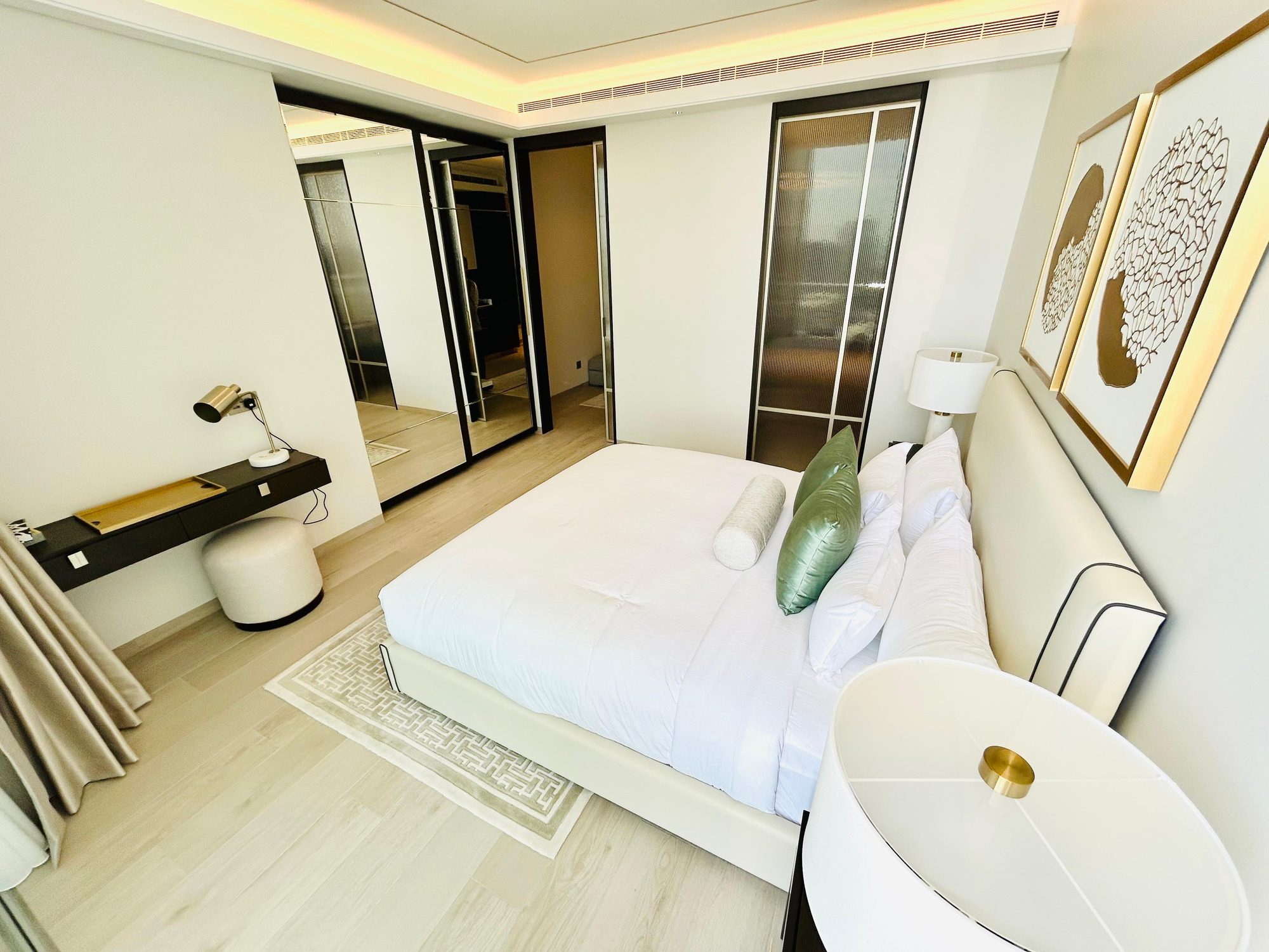 One Bedroom Apartment with Shared Pool and Gym