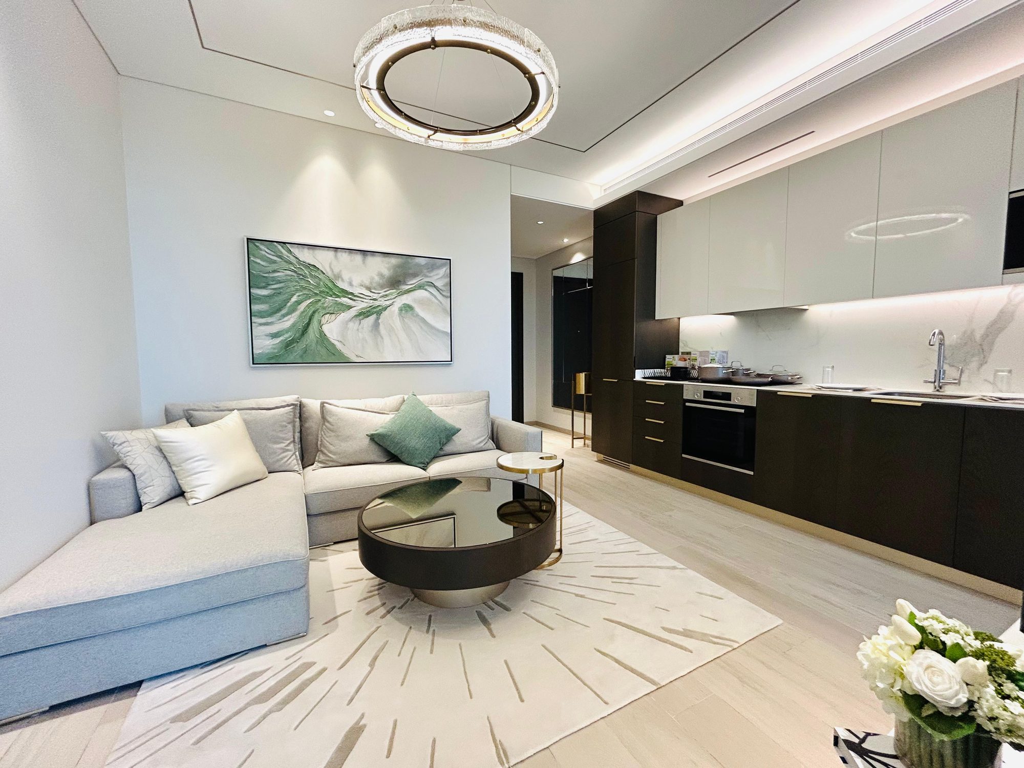 One Bedroom Apartment with Shared Pool and Gym