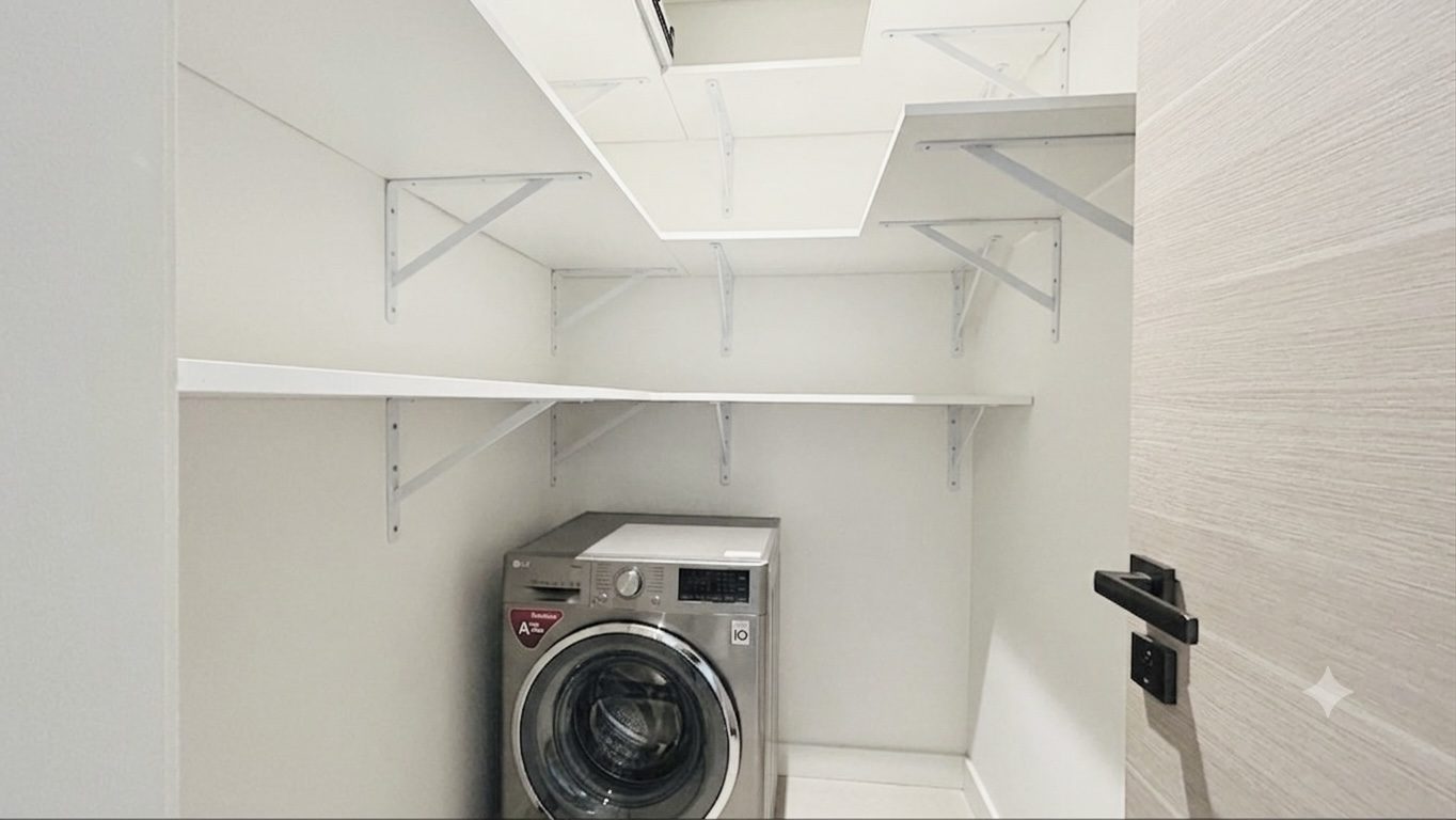 One-Bedroom Apartment with Two Bathrooms