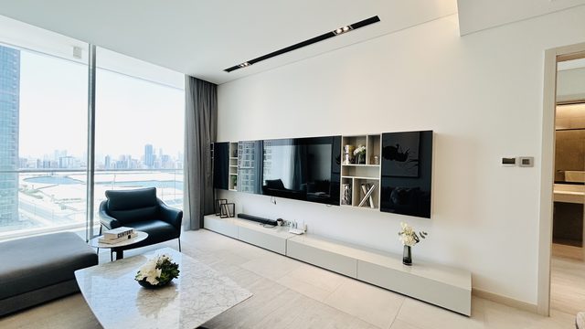 1-Bedroom Apartment with Two Bathrooms