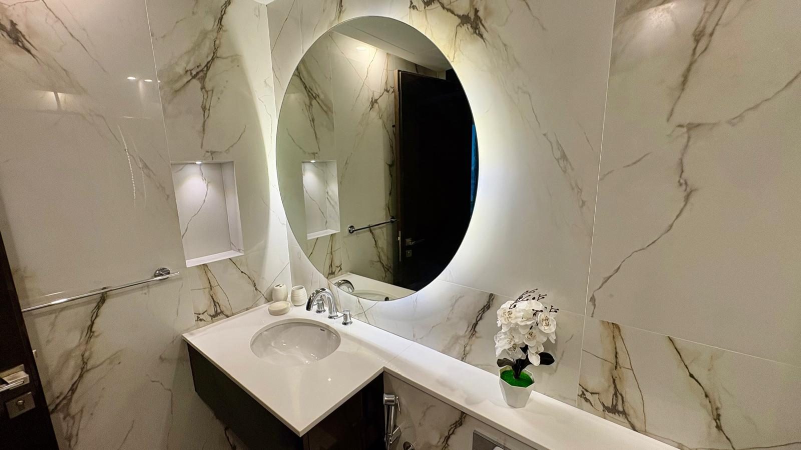 Studio Apartment with Water View and Gym