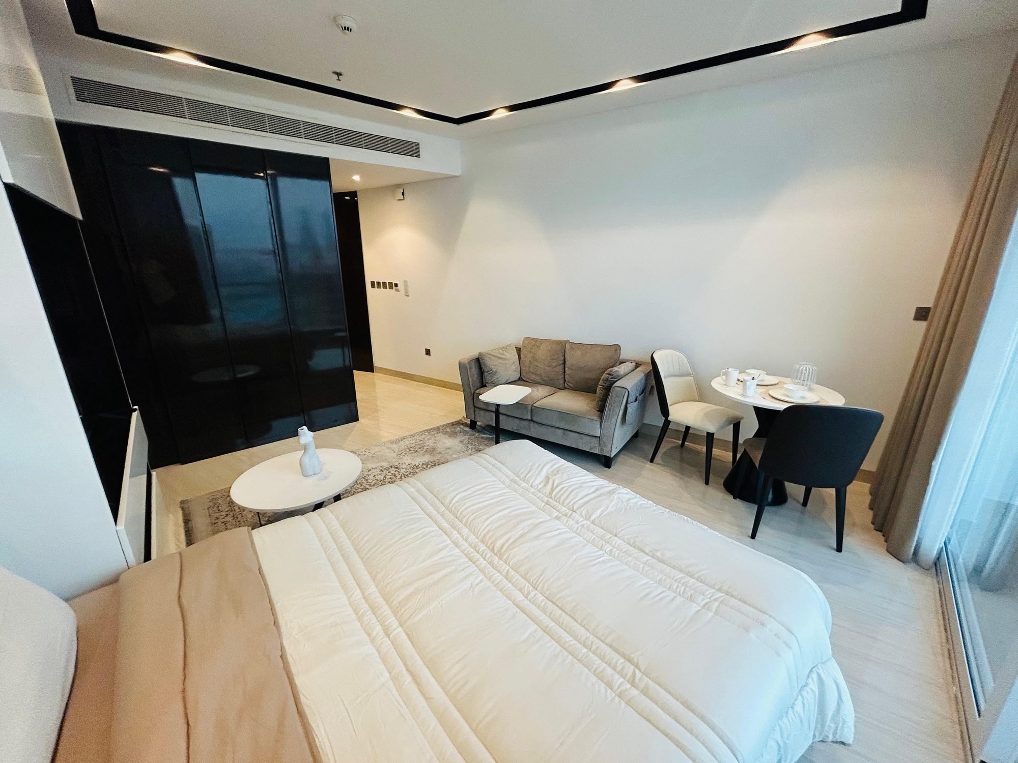 One-Bedroom Apartment with Shared Amenities