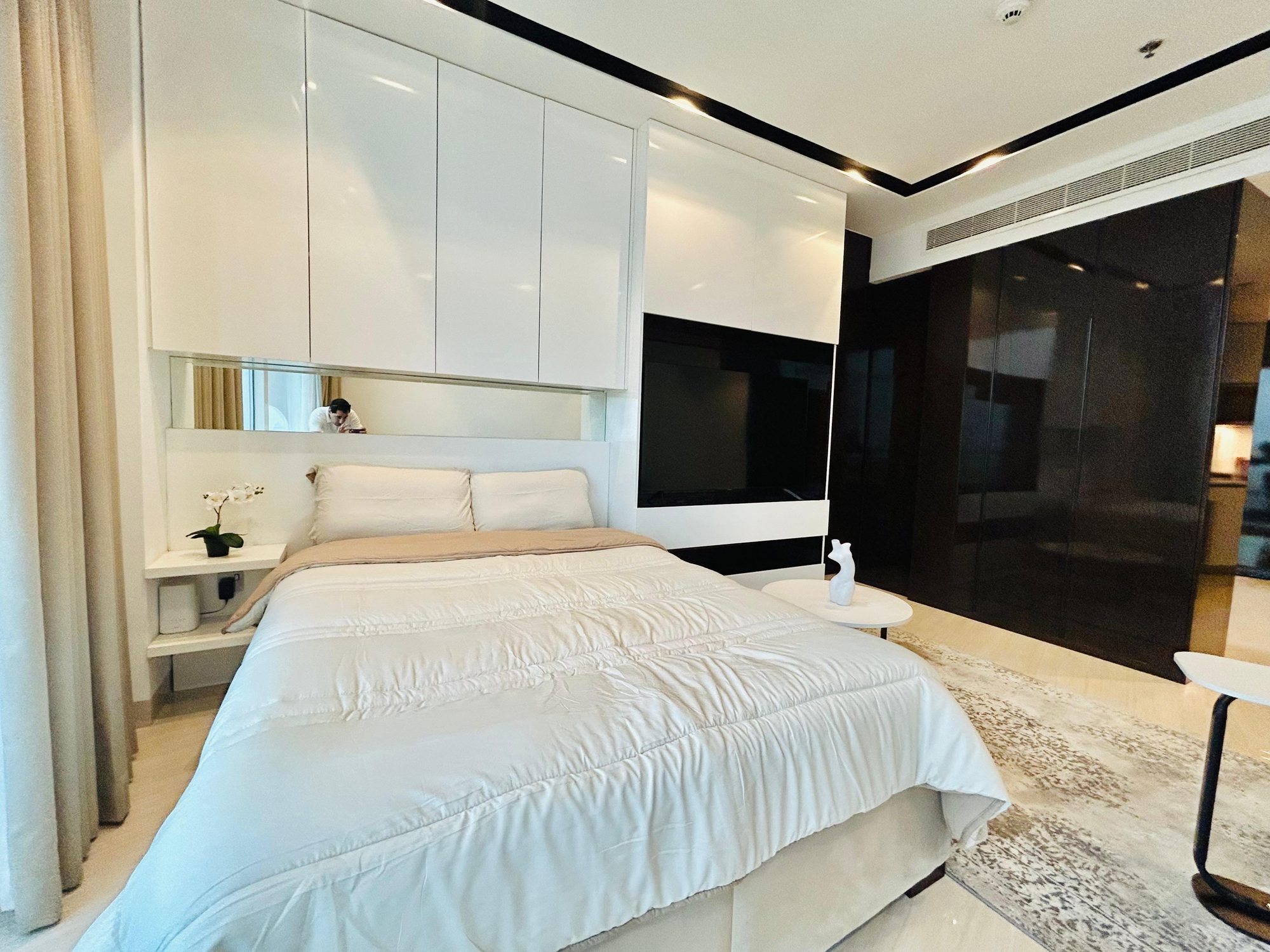 One-Bedroom Apartment with Shared Amenities