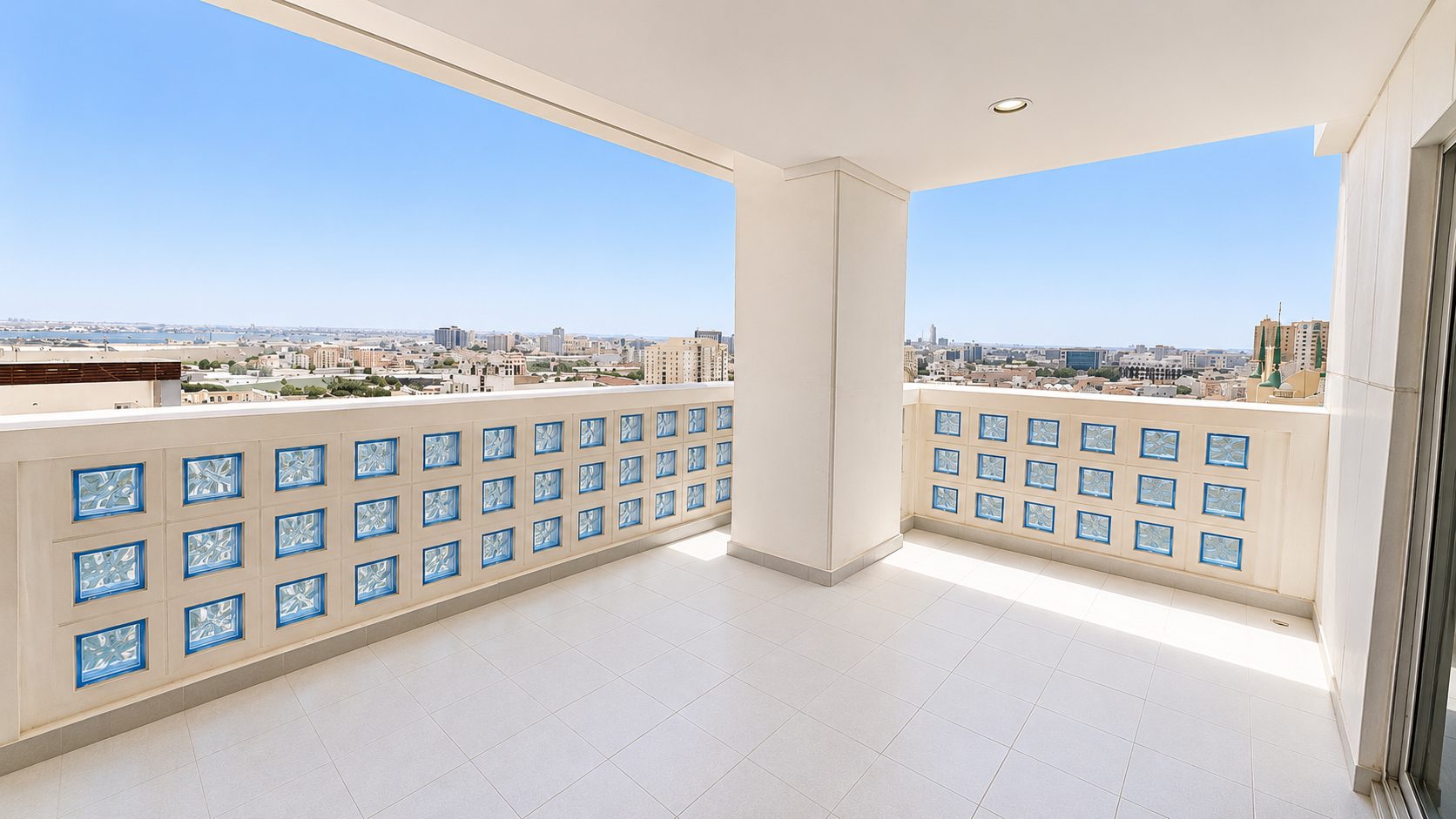 Three Bedroom Apartment with Four Bathrooms